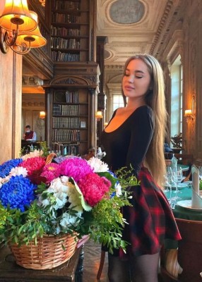 Проститутка Айша